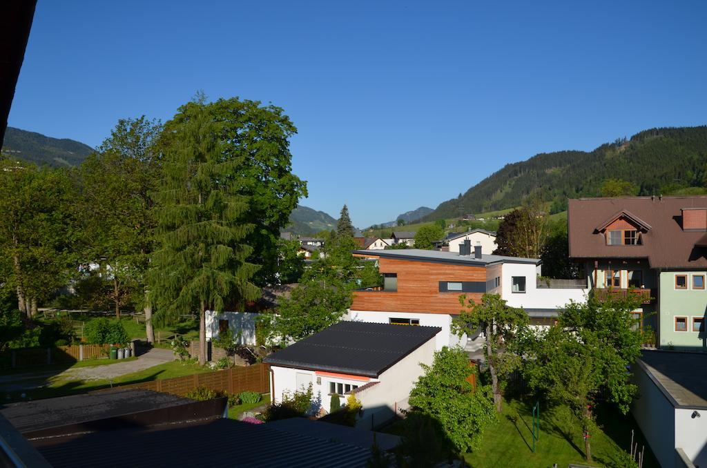Haus Pitzer/Apartments Troicher Schladming Exterior foto